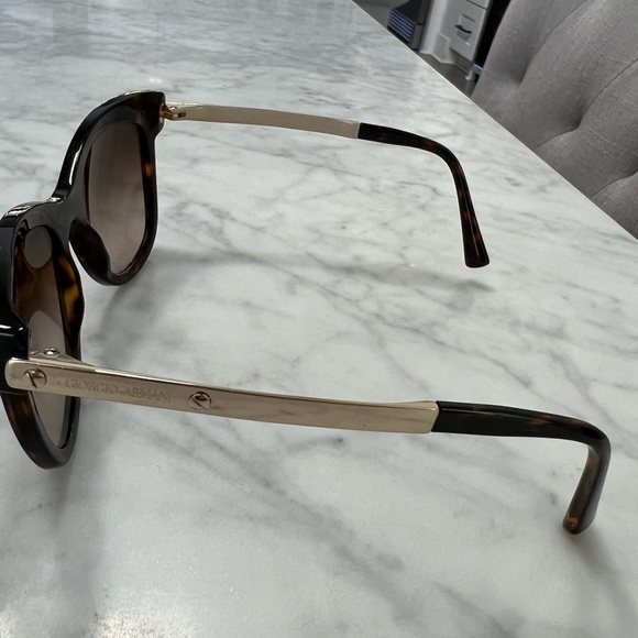 Giorgio Armani AR 8011 Sunglasses - Picture 4 of 11